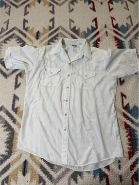 Ely Cattleman Western Pearl Snaps White Short Sleeve Front Pocket Men Medium